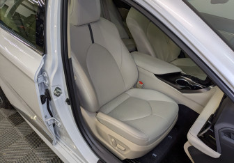 Подержанный автомобиль Toyota Camry Sedan 2023 года (24 фото)