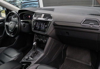 Подержанный автомобиль Volkswagen Tiguan 2019 года (7 фото)