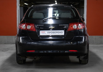 Подержанный автомобиль Chevrolet Lacetti Hatchback 2007 года (6 фото)