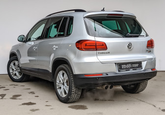 Подержанный автомобиль Volkswagen Tiguan 2016 года (7 фото)
