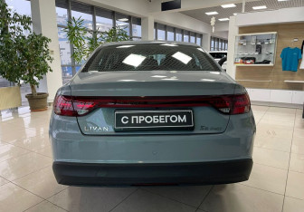 Подержанный автомобиль LIVAN S6Pro 2023 года (6 фото)