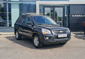 Подержанный автомобиль Kia Sportage 2010 года (3 фото)