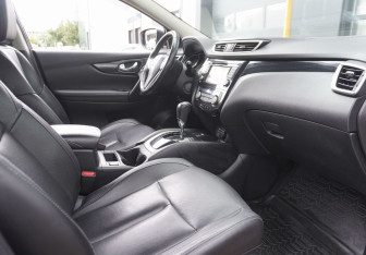 Подержанный автомобиль Nissan Qashqai 2016 года (11 фото)