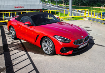 Подержанный автомобиль BMW Z4 Roadster 2020 года (17 фото)