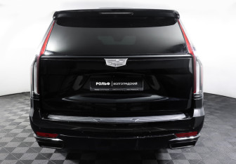 Подержанный автомобиль Cadillac Escalade Suv 2022 года (6 фото)