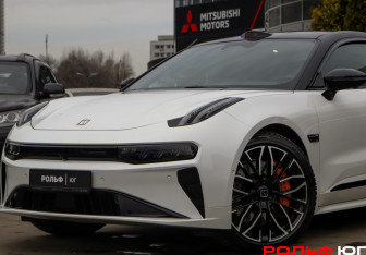 Подержанный автомобиль Zeekr 001 2024 года (23 фото)