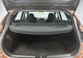 Подержанный автомобиль Hyundai i30 Hatchback 2012 года (13 фото)