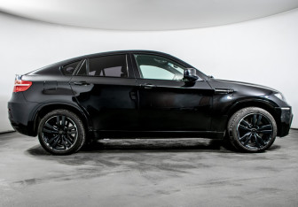Подержанный автомобиль BMW X6 M 2011 года (4 фото)