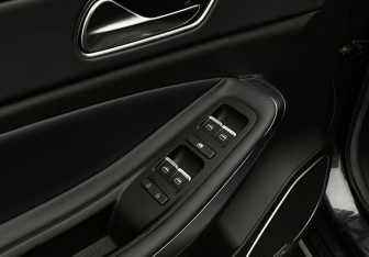 Подержанный автомобиль Omoda S5 2023 года (19 фото)