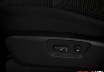 Подержанный автомобиль Chevrolet Captiva 2008 года (16 фото)