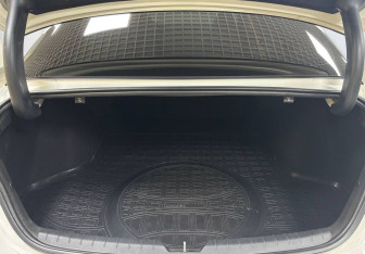 Подержанный автомобиль Kia K5 2020 года (13 фото)