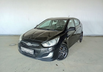 Подержанный автомобиль Hyundai Solaris Hatchback 2011 года (1 фото)