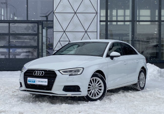 Подержанный автомобиль Audi A3 Sedan 2017 года (1 фото)