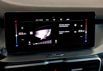 Подержанный автомобиль Geely Coolray 2023 года (27 фото)