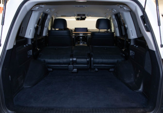 Подержанный автомобиль Lexus LX 2016 года (41 фото)