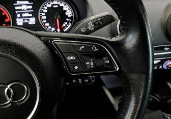 Подержанный автомобиль Audi A3 Sedan 2019 года (27 фото)