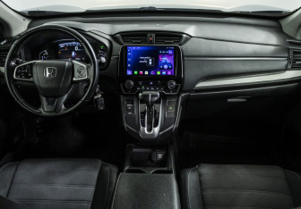 Подержанный автомобиль Honda CR-V 2017 года (13 фото)