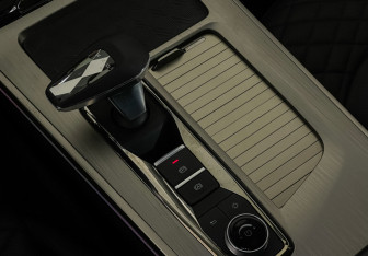 Подержанный автомобиль Exeed TXL 2023 года (17 фото)