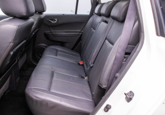 Подержанный автомобиль Renault Koleos 2009 года (11 фото)