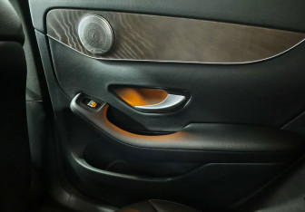 Подержанный автомобиль Mercedes-Benz GLC Coupe 2020 года (17 фото)