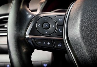 Подержанный автомобиль Toyota Camry Sedan 2021 года (25 фото)