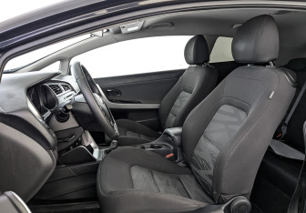 Подержанный автомобиль Kia Ceed Hatchback 2016 года (19 фото)