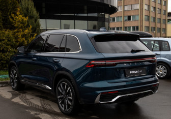 Подержанный автомобиль Geely Monjaro 2023 года (5 фото)