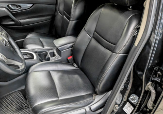 Подержанный автомобиль Nissan X-Trail 2016 года (20 фото)