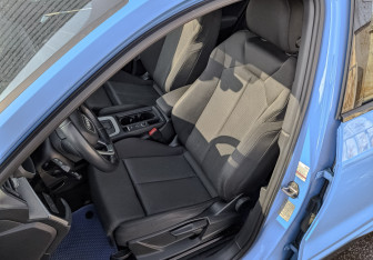 Подержанный автомобиль Audi Q3 2019 года (20 фото)