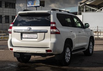 Подержанный автомобиль Toyota Land Cruiser Prado 2016 года (5 фото)