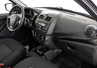 Подержанный автомобиль LADA (ВАЗ) Granta Liftback 2024 года (13 фото)
