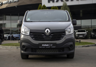 Подержанный автомобиль Renault Trafic 2019 года (2 фото)