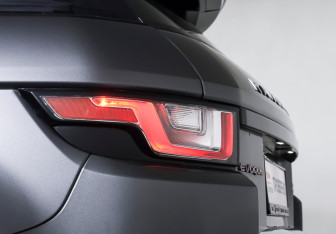 Подержанный автомобиль Land Rover Range Rover Evoque 2018 года (22 фото)