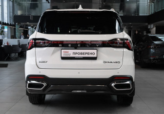 Подержанный автомобиль Geely Okavango 2024 года (5 фото)
