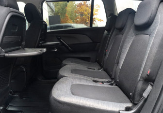 Подержанный автомобиль Citroen C4 Picasso 2016 года (10 фото)