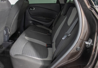 Подержанный автомобиль Renault Kaptur 2019 года (11 фото)