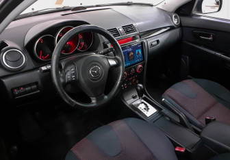 Подержанный автомобиль Mazda 3 Sedan 2006 года (7 фото)