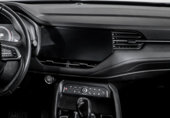 Подержанный автомобиль Haval F7 2021 года (13 фото)