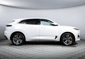 Подержанный автомобиль Changan UNI-K 2022 года (4 фото)