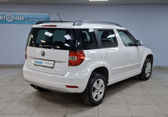 Подержанный автомобиль Skoda Yeti 2014 года (5 фото)