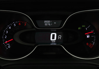 Подержанный автомобиль Renault Kaptur 2020 года (11 фото)