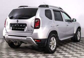 Подержанный автомобиль Renault Duster 2018 года (3 фото)