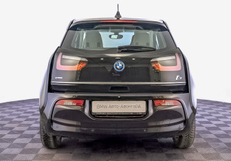 Подержанный автомобиль BMW i3 2018 года (6 фото)