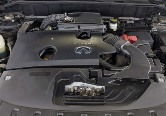 Подержанный автомобиль Infiniti QX50 2021 года (9 фото)