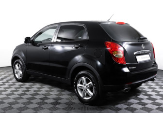 Подержанный автомобиль SsangYong Actyon 2011 года (7 фото)