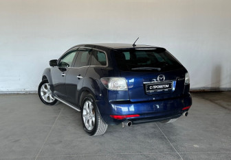 Подержанный автомобиль Mazda CX-7 2011 года (7 фото)