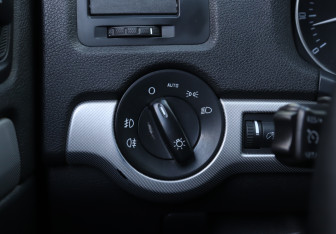 Подержанный автомобиль Skoda Octavia Liftback 2011 года (16 фото)
