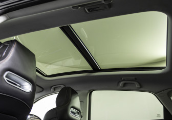 Подержанный автомобиль Changan UNI-K 2023 года (19 фото)