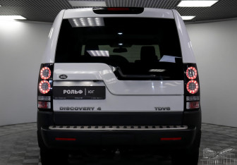 Подержанный автомобиль Land Rover Discovery 2013 года (21 фото)