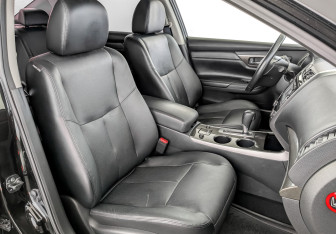 Подержанный автомобиль Nissan Teana 2014 года (24 фото)